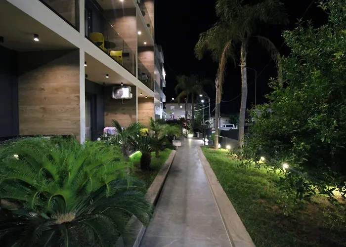 Valmar Hotel